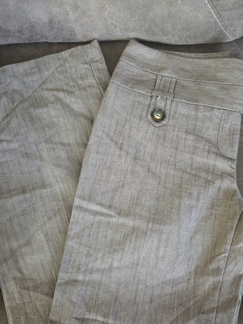 I.N. San Francisco Men's Light Gray Pinstripe Dress Pants